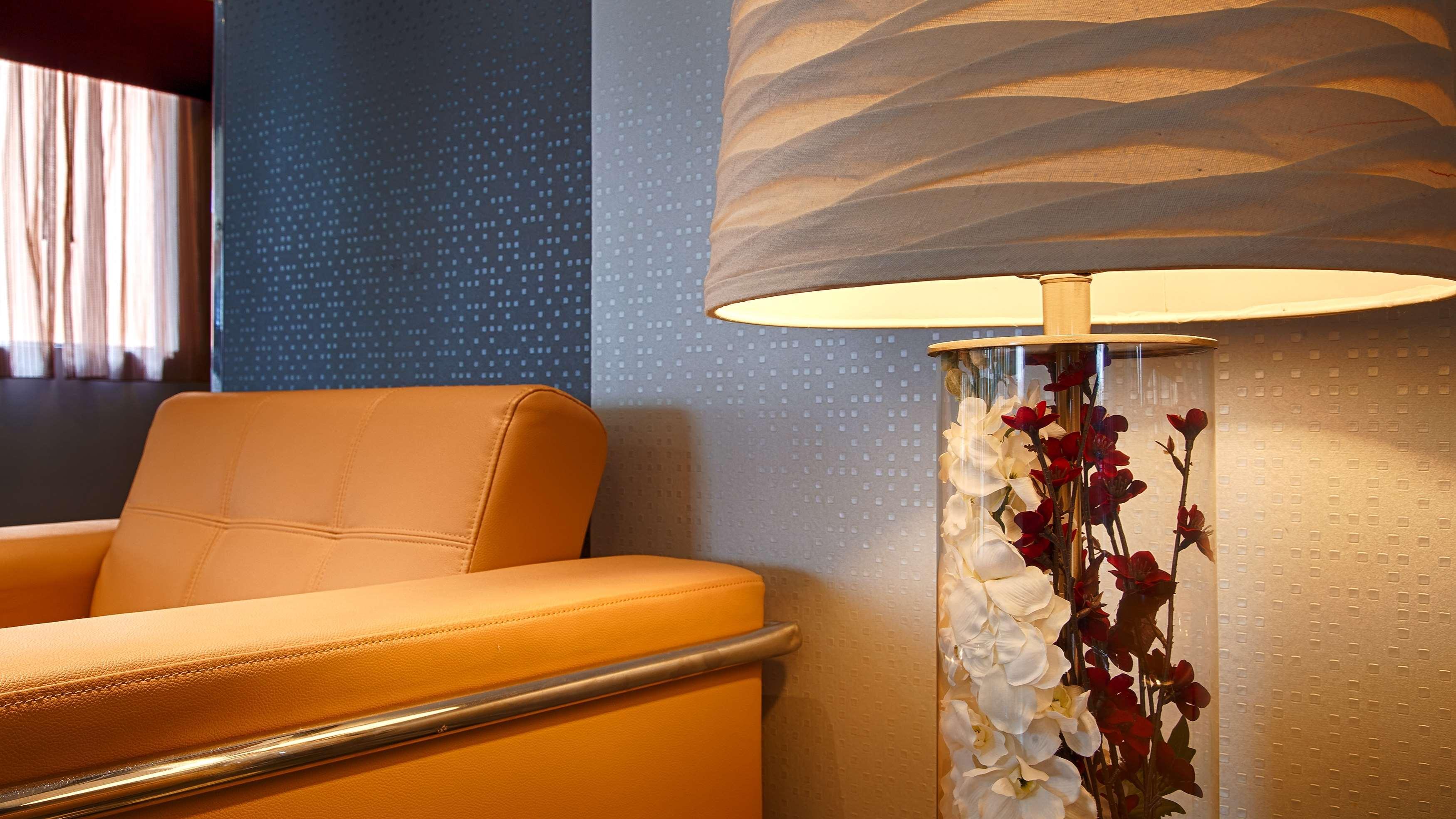 Best Western Inn At The Rochester Airport Экстерьер фото