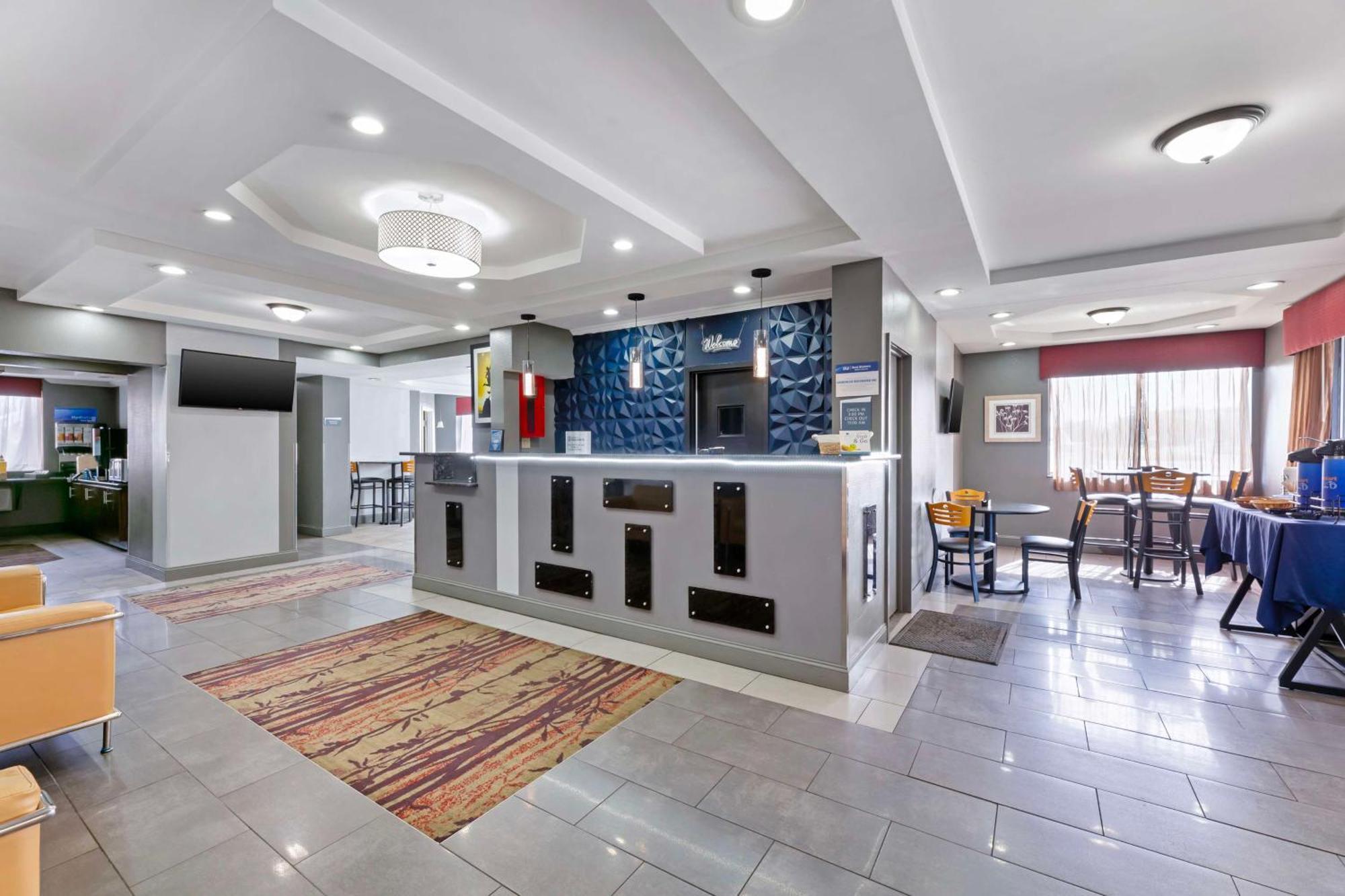 Best Western Inn At The Rochester Airport Экстерьер фото